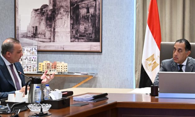 رئيس الوزراء يستعرض الموقف التنفيذى لمشروعات صندوق التنمية الحضرية  