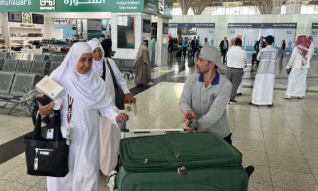بعثة الحج المصرية تواصل استقبال وتسكين الحجاج فى المدينة المنورة وسط تسهيلات مميزة.. راحة وتنظيم وزيارات روحانية.. وبدء تفويج الحجيج إلى مكة وفق ترتيبات دقيقة.. وغرفة عمليات وإشراف ميدانى على مدار الـ24 ساعة
