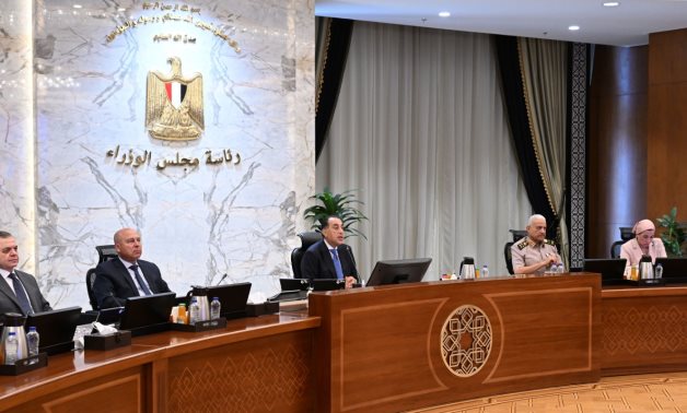 مجلس الوزراء يستعرض إجراءات إطلاق "بث تجريبي" للمنصة الإلكترونية لتراخيص الاستثمار 