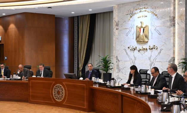 رئيس الوزراء يترأس لجنة الطروحات الحكومية