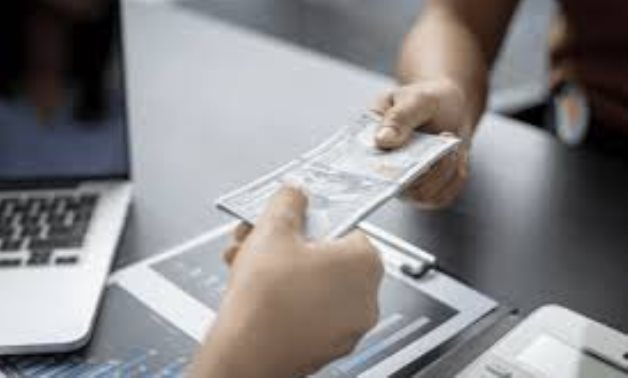 اليوم العالمى للتحويلات المالية.. مصر فى المركز السابع عالميًا بـ22.7 مليار دولار خلال 2024.. مبادرات حكومية لتحفيز تحويلات المصريين بالخارج.. وارتفاع الحصيلة لأكثر من 8.3 مليار دولار في الربع الأول من 2025