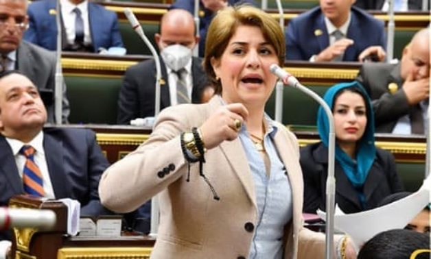 إيمان العجوز: وقف إطلاق النار لحظة مهمة.. لكن السلام يبدأ من غزة لا من طهران وتل أبيب
