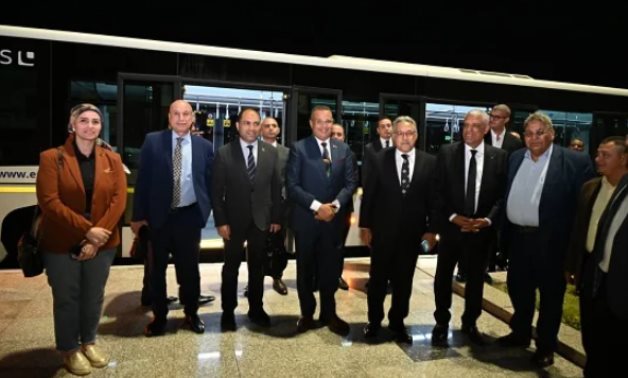 محافظ جنوب سيناء يستقبل لجنة الإدارة المحلية بمجلس النواب بمطار شرم الشيخ الدولى