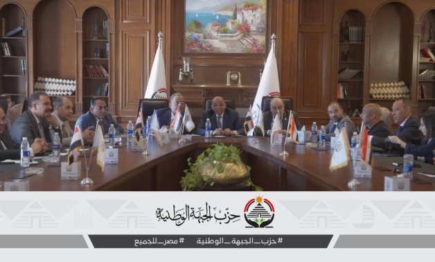 "الجبهة الوطنية" يعقد أولى دوراته التثقيفية لقيادات المحافظات ومرشحى "الشيوخ"