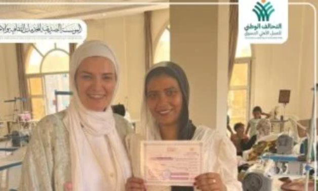 المؤسسة الصديقية عضو التحالف الوطنى تدعم السيدات فى مشغل "نور"