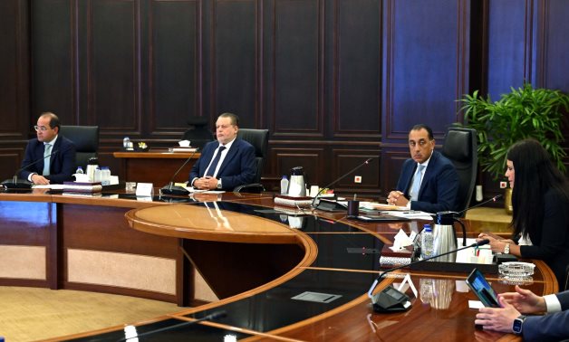 رئيس الوزراء يترأس اجتماع المجلس التنسيقى للسياسات المالية والنقدية