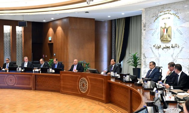 رئيس الوزراء يتابع جهود النهوض بصناعة الأسمدة الزراعية فى مصر