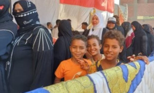 المرأة فى مقدمة الطوابير بثانى أيام انتخابات مجلس الشيوخ بأسوان