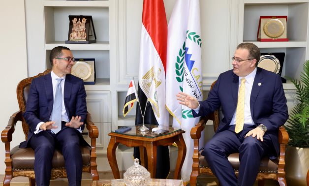 رئيس "التنظيم والإدارة يبحث مع وزير الاستثمار سبل تعزيز التعاون المشترك