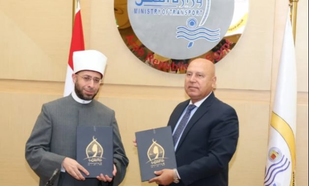 تعاون بين الأوقاف والنقل للتصدى للسلوكيات السلبية لمستخدمى الطرق ووسائل النقل