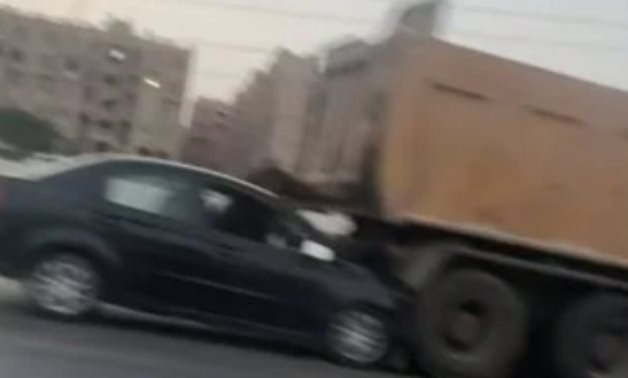 مطاردة فتيات طريق الواحات.. كيف تحمى نفسك من مضايقات الطرق؟