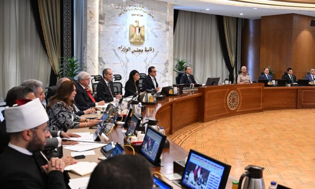 مجلس الوزراء: بدء تفعيل حزمة الاستثمارات القطرية المباشرة التي تقدر بقيمة 7.5 مليار دولار       