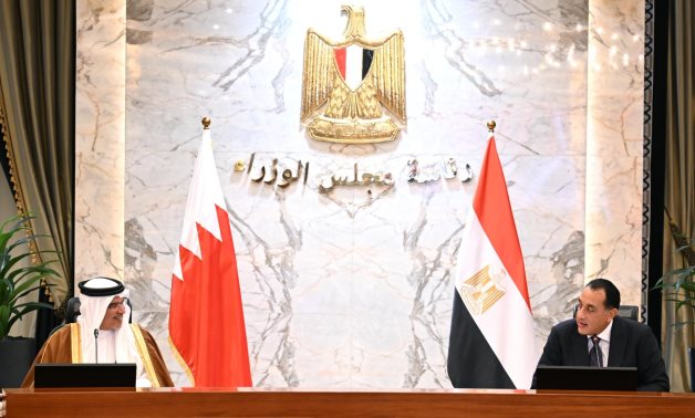 رئيس الوزراء وولي عهد البحرين يترأسان جلسة مباحثات موسّعة لمناقشة سبل تعزيز التعاون