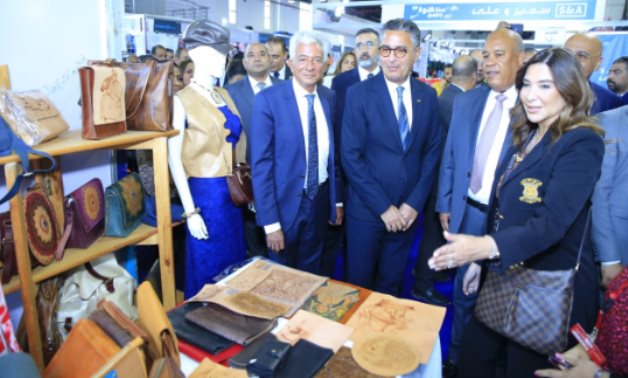 وزير التموين يفتتح المعرض الرئيسى "أهلا مدارس" بتخفيضات 30%