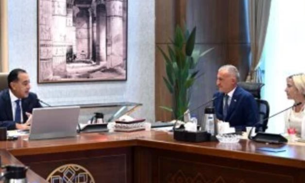 شركة إينى تعلن ضخ استثمارات فى السوق المصرية بـ8 مليارات دولار خلال 5 سنوات