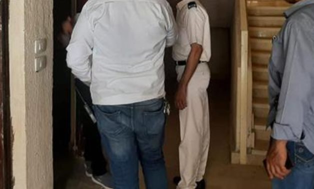 حرمة دخول المنازل بين الإباحة والتأثيم.. قانون الإجراءات الجنائية الحالي تضمن لفظة "ما شابه ذلك".. وفتحت الباب للدخول بأسباب وحجج مختلفة.. ومشروع القانون وضع كلمة "خطر" دون تعريف له.. والنقض تتصدى للأزمة 
