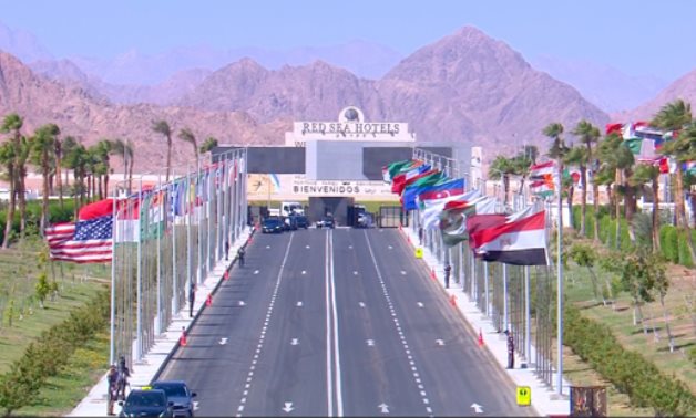 انطلاق مفاوضات المرحلة الثانية من اتفاق وقف إطلاق النار بغزة.. ترامب يحث دول الشرق الأوسط لتحقيق السلام المستدام.. مسئول فلسطينى: نعمل على فتح الشوارع الرئيسية.. عشائر فلسطين: مصر الحارس الأمين للقضية