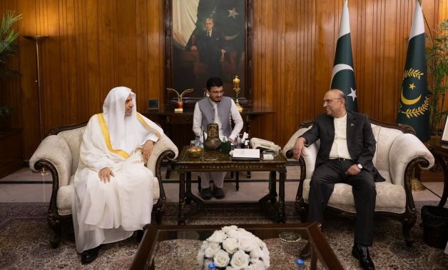 الرئيس الباكستانى ورئيس الوزراء يستقبلان الأمين العام لرابطة العالم الإسلامى