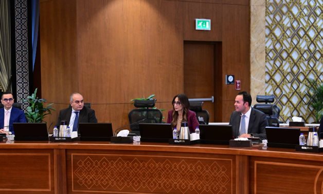 رئيس الوزراء يناقش  الرؤية المقترحة لإعداد النسخة المحدثة من وثيقة سياسة ملكية الدولة