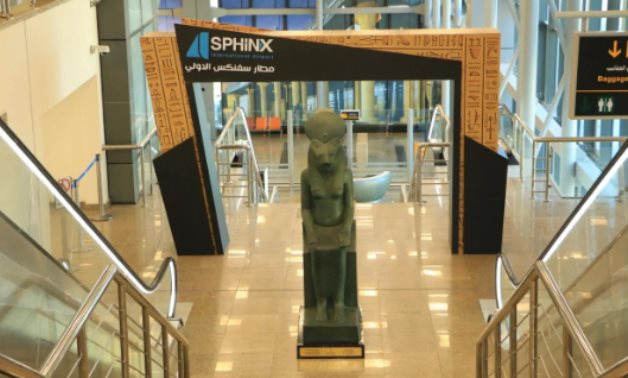 طوارئ بمطارى القاهرة وسفنكس لاستقبال ضيوف المتحف المصرى الكبير.. تخصيص كاونترات لسرعة إنهاء إجراءات وصول الزائرين.. حملة ترويجية للحدث العالمى على الطائرات.. وتوجيه بتقديم كل التسهيلات للوفود المشاركة طوارئ بمطارى القاهرة وسفنكس لاستقبال ضيوف المتحف المصرى الكبير.. تخصيص كاونترات لسرعة إنهاء إجراءات وصول الزائرين.. حملة ترويجية للحدث العالمى على الطائرات.. وتوجيه بتقديم كل التسهيلات للوفود المشاركة