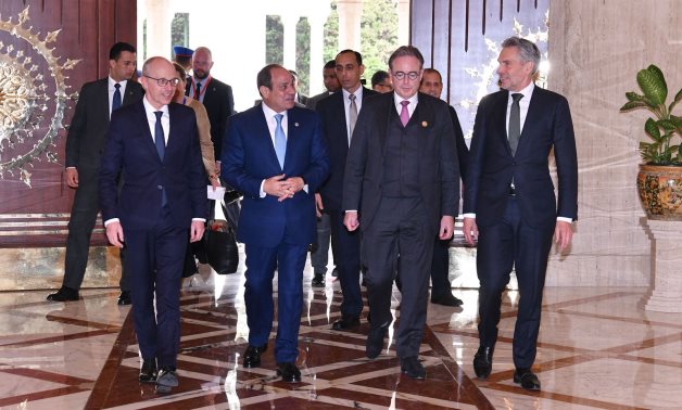 الرئيس السيسى يؤكد تطلع مصر لتعزيز الاستثمارات القادمة من تجمع البنلوكس