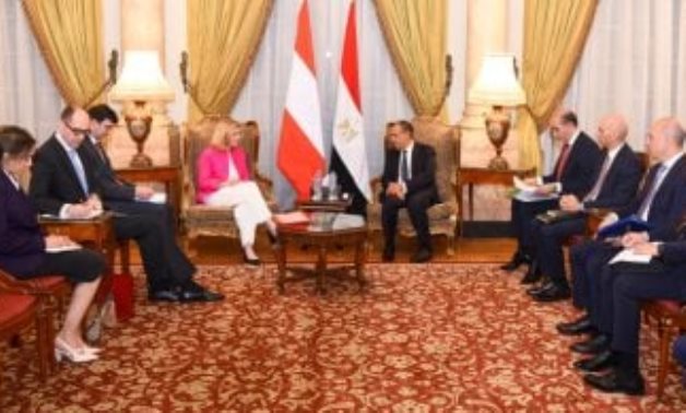 وزير الخارجية يؤكد أهمية التنفيذ الكامل لاتفاق وقف الحرب على غزة