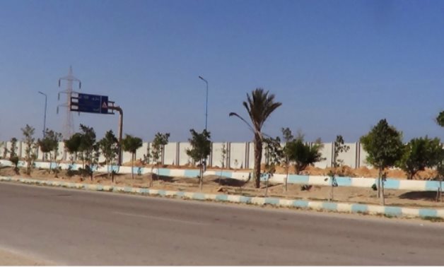 تنمية غرب مصر خلال سنوات معدودة.. خطط لتحويل المنطقة لمركز سياحي عالمى واستغلال الموارد الطبيعية.. المشروعات القومية غيرت وجه الصحراء.. طرق عالمية.. مبادرة حياة كريمة وفرت الخدمات وطورت مرافق القرى المحرومة