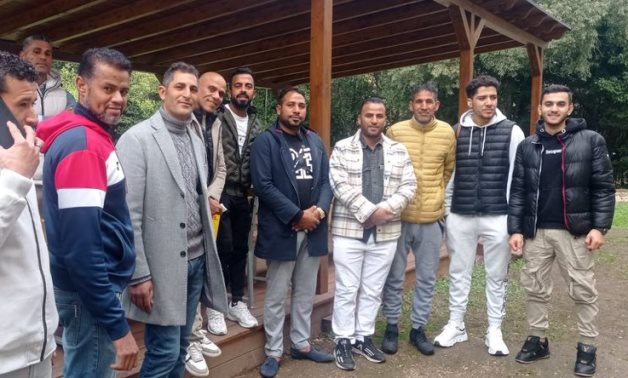 توافد المصريين على السفارة المصرية فى روما للإدلاء بأصواتهم بانتخابات النواب بالخارج