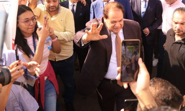 مرشحو حزب الجبهة الوطنية بالجيزة يتفقدون اللجان الانتخابية بالجيزة لمتابعة سير الانتخابات