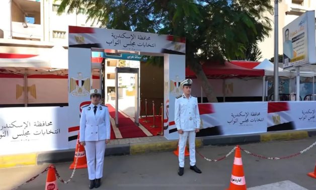 انتخابات مجلس النواب آمنة.. وزارة الداخلية ترفع درجة الاستعداد لتأمين العرس الديمقراطى.. انتشار شرطى واسع لضمان أجواء انتخابية تسودها الطمأنينة.. تمركزات أمنية والتعامل بحسم مع محاولات الخروج عن القانون