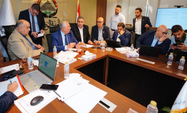 غرفة عمليات"الجبهة الوطنية" تتابع سير الانتخابات البرلمانية بمحافظات المرحلة الأولى