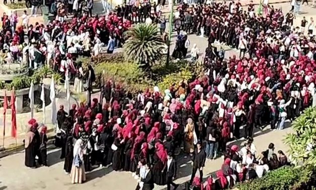 إقبال كثيف أمام لجان سوهاج وجزيرة شندويل في اليوم الثاني لانتخابات مجلس النواب 2025