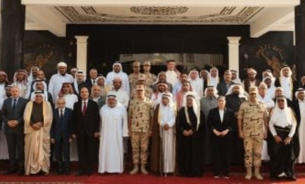  قيادة الجيش الثانى تستقبل شيوخ وعواقل وممثلى المجتمع المدنى بشمال سيناء