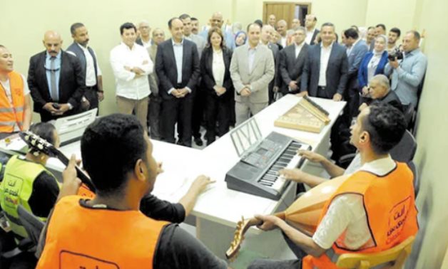 قصة نجاح الدولة فى إنشاء مراكز عالمية لعلاج وتأهيل مرضى الإدمان بتوجيهات القيادة السياسية.. عالميا تتم إتاحة العلاج لواحد فقط من كل 11 مدمنا وفى مصر يتم توفير الخدمات لأى متعاط مجانا