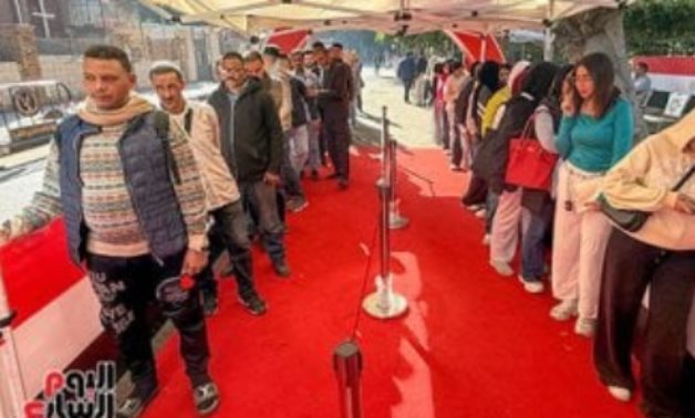 المصرى لحقوق الإنسان: إقبال واضح من كبار السن للإدلاء بأصواتهم فى انتخابات النواب