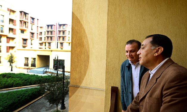 رئيس الوزراء يوجه بتسليم الوحدات السكنية في "روضة السيدة 2" لمستحقيها بالعدادات مسبقة الدفع لمختلف الخدمات