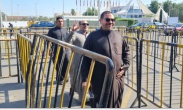 المصريون بالكويت يتوافدون على لجان الاقتراع فى ثانى أيام إعادة انتخابات النواب