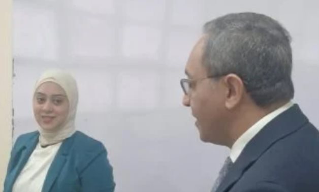 محافظ قنا يتفقد لجان انتخابات مجلس النواب في يومها الأول