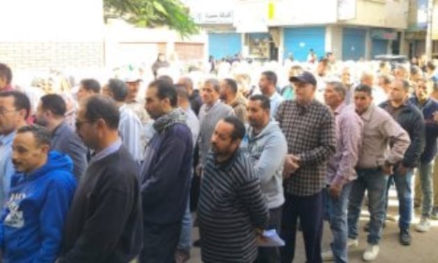 توافد المواطنين على لجان انتخابات مجلس النواب فى البحيرة للإدلاء بأصواتهم