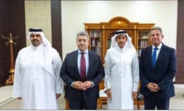 رئيس الأعلى للإعلام يلتقى رئيس المؤسسة القطرية للإعلام