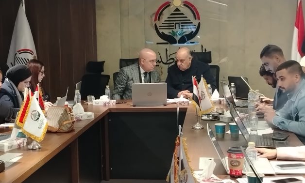 عاصم الجزار يتفقد الغرفة المركزية لـ"الجبهة الوطنية" لمتابعة جولة الإعادة بانتخابات النواب