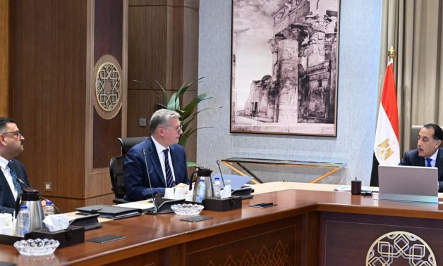 مدبولي: توجيهات من الرئيس بإسراع الخطى في تنفيذ منظومة التأمين الصحي الشامل