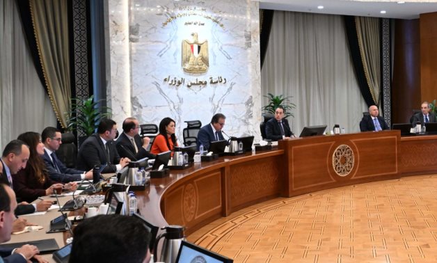 رئيس الوزراء: في 2014 كنا دولة شبه حطام وحالياً إحنا على أرضية ثابتة.. مدبولي :إحنا بنينا دولة حديثة .. وقارنوا شكل البلد في 2014 وشكل البلد حاليا.. ونعمل على رفع مستوى معيشة المواطن المصري