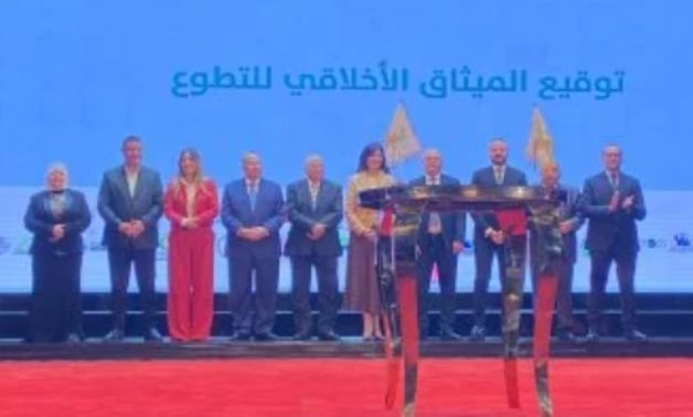 جامعة القاهرة تحتفل باليوم العالمى للتطوع بمشاركة التحالف الوطنى ومؤسسة أبو العينين