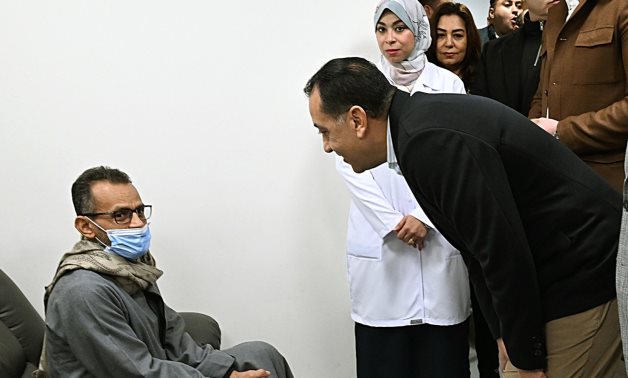 مرضي بمستشفى الكرنك الدولي لرئيس الوزراء: الخدمة الطبية مية مية.. وكل الأقسام اللي اتعالجت فيها عشرة على عشرة"