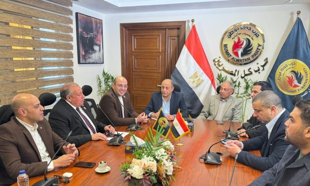 غرفة عمليات حماة الوطن تستأنف متابعة التصويت بجولة الإعادة في الدوائر الملغاة 