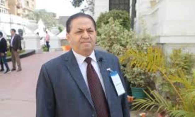 عيد هيكل يتقدم بأوراق ترشحه لمقعد رئاسة حزب الوفد