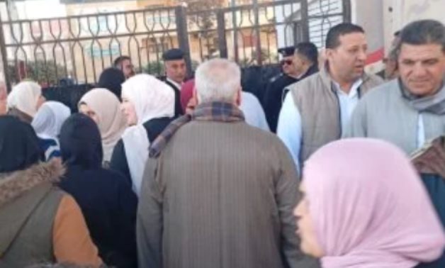 إقبال المواطنين بلجان منشأة القناطر فى جولة الإعادة لانتخابات نواب 2025