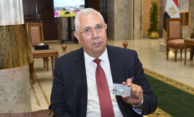 أمين عام الجبهة الوطنية يتسلم كارنيه عضوية النواب: مسؤولية كبرى والأولوية للمواطن والوطن