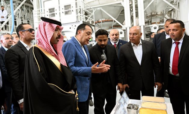 رئيس الوزراء يفتتح مشروع "كامستون" للصناعات المتطورة بمنطقة السخنة الصناعية باستثمارات 8 ملايين دولار